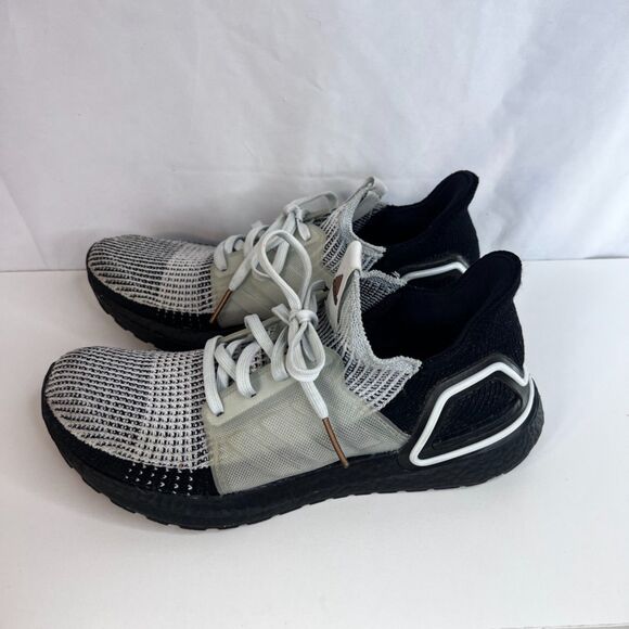 Adidas Ultra Boost 19 Sneakers Lace Up Women's Size 8 Comfort Running Shoe - Picture 3 of 10